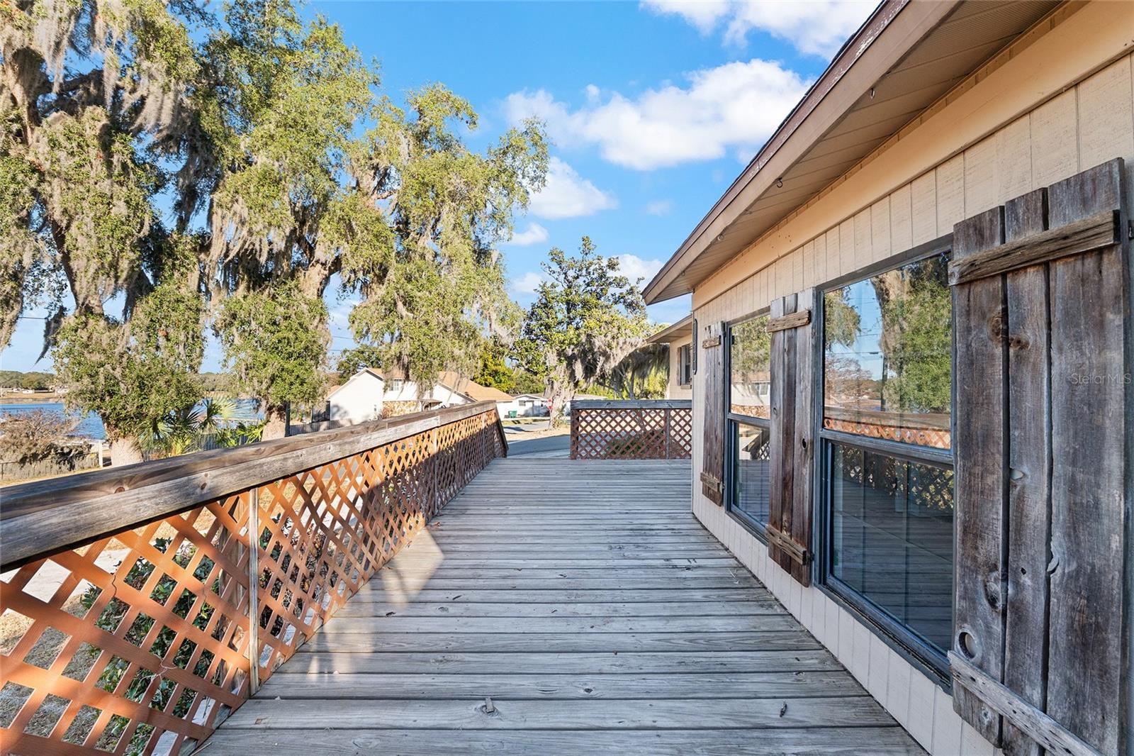 Image 6 of 17 For 10577 101st Avenue Road