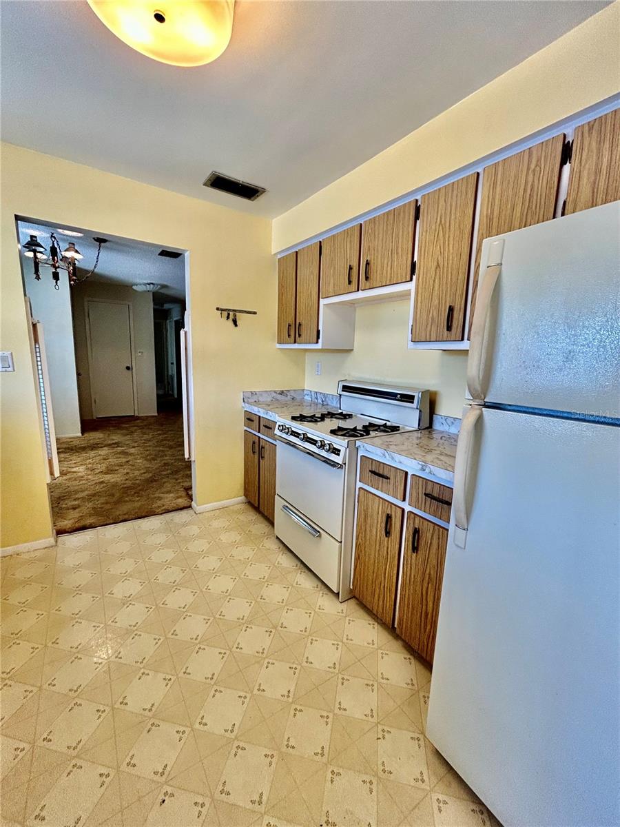 Image 14 of 38 For 3915 139th Street Road