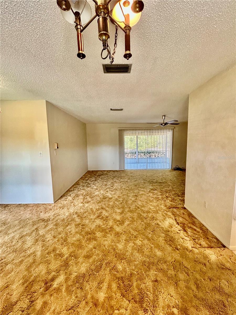 Image 16 of 38 For 3915 139th Street Road