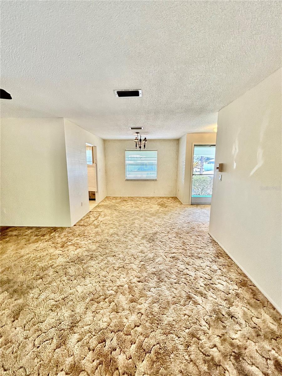 Image 28 of 38 For 3915 139th Street Road