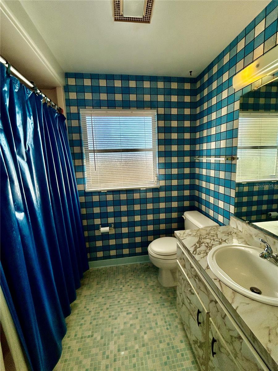 Image 29 of 38 For 3915 139th Street Road