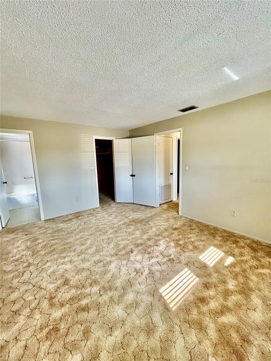 Image 36 of 38 For 3915 139th Street Road