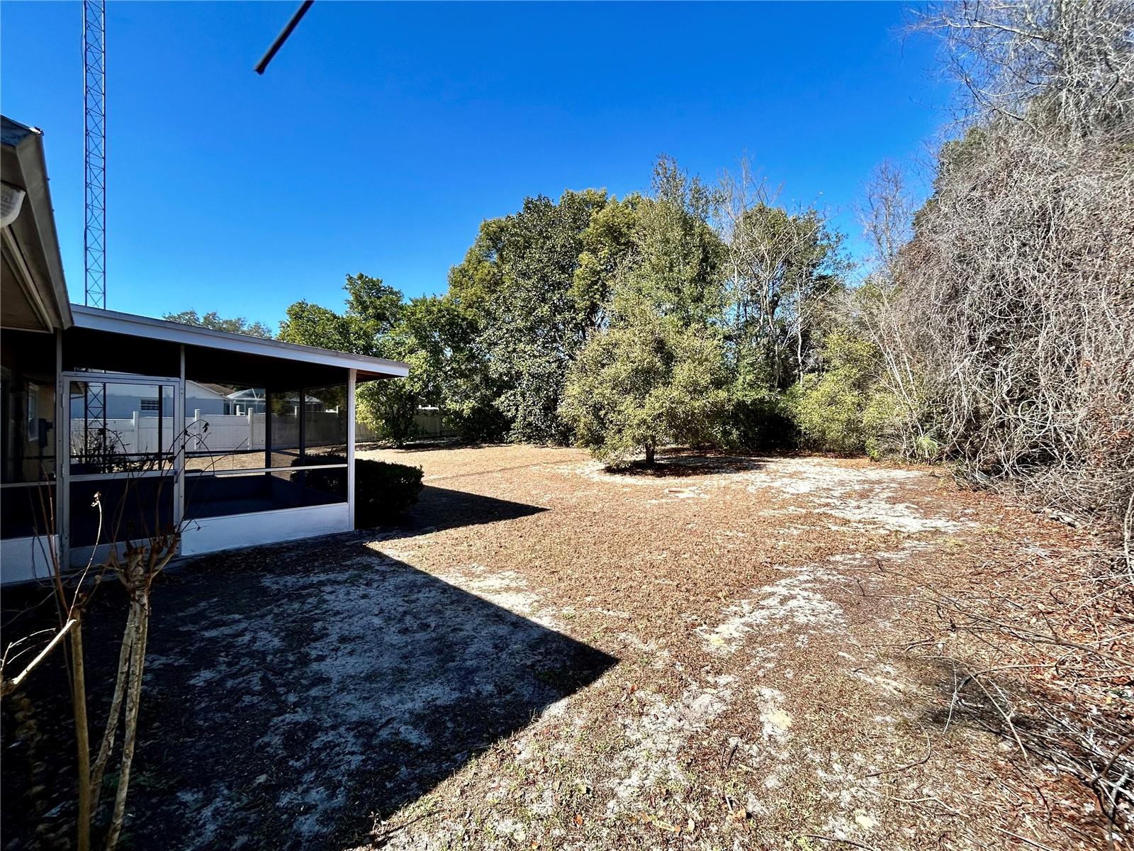 Image 6 of 38 For 3915 139th Street Road