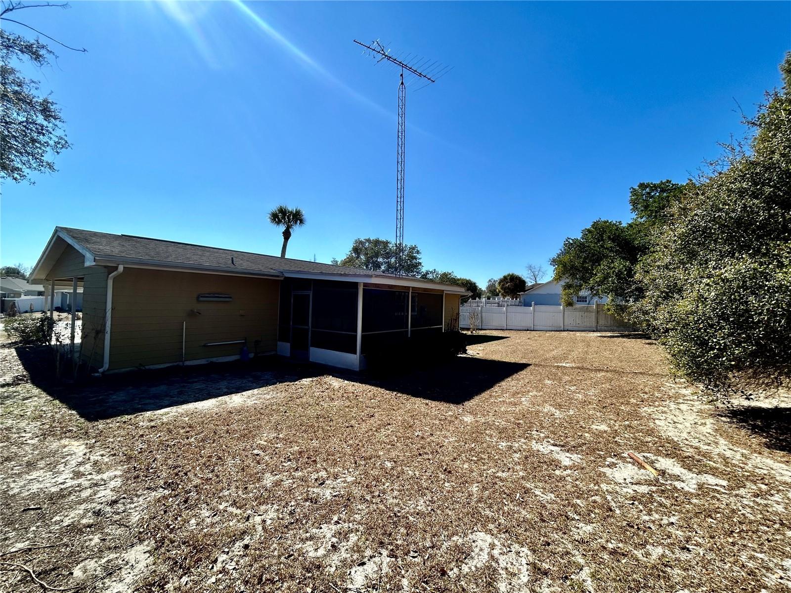 Image 8 of 38 For 3915 139th Street Road