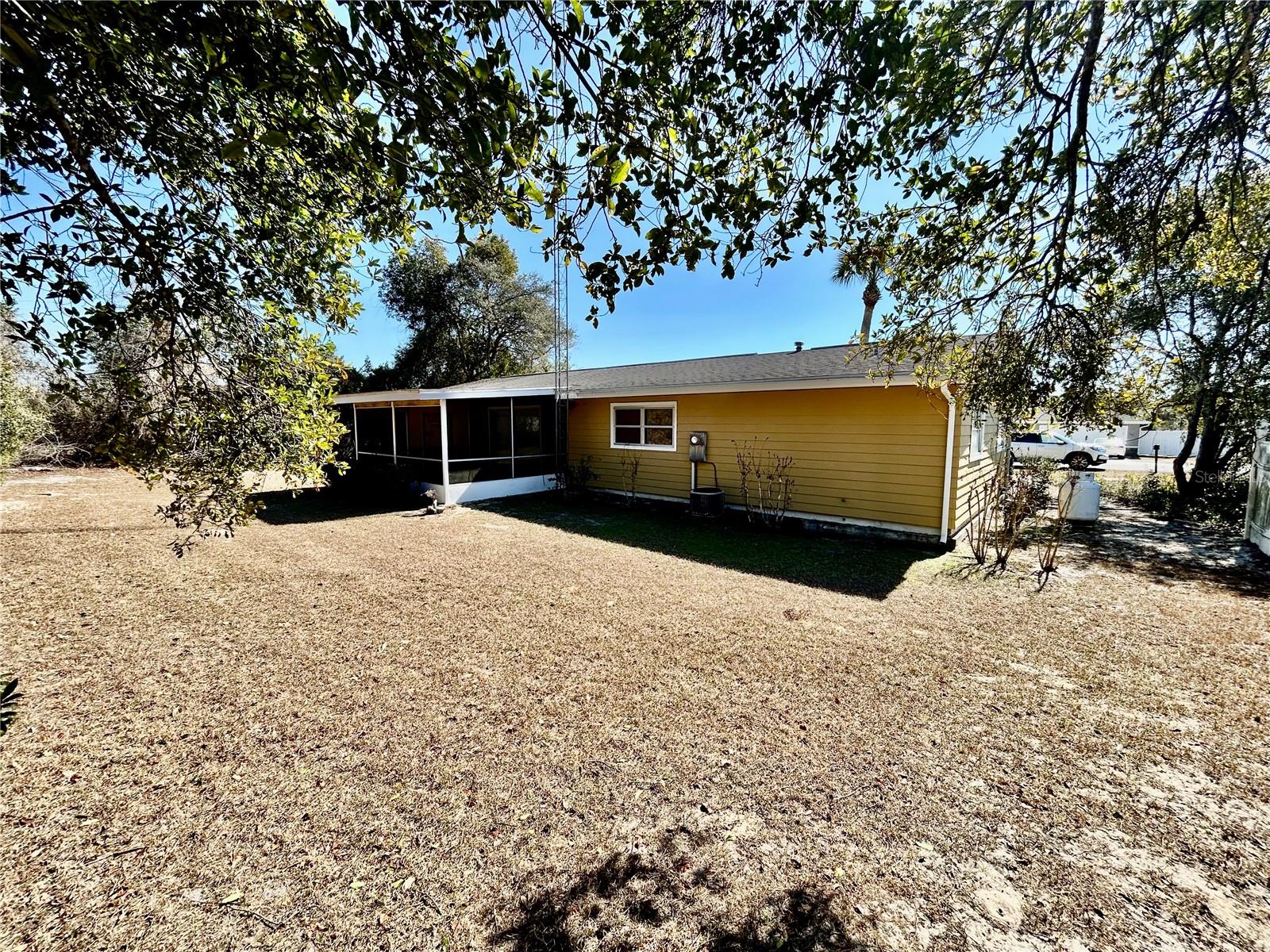 Image 9 of 38 For 3915 139th Street Road