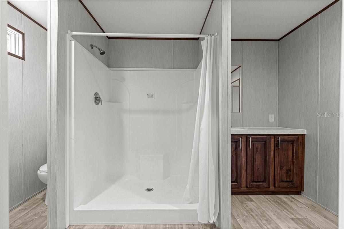 Image 17 of 41 For 9160 31st Avenue Road