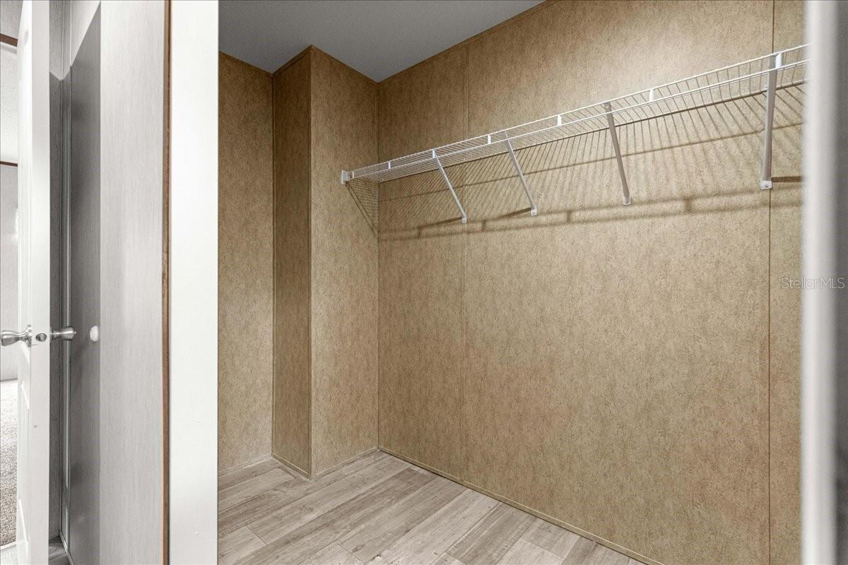 Image 18 of 41 For 9160 31st Avenue Road