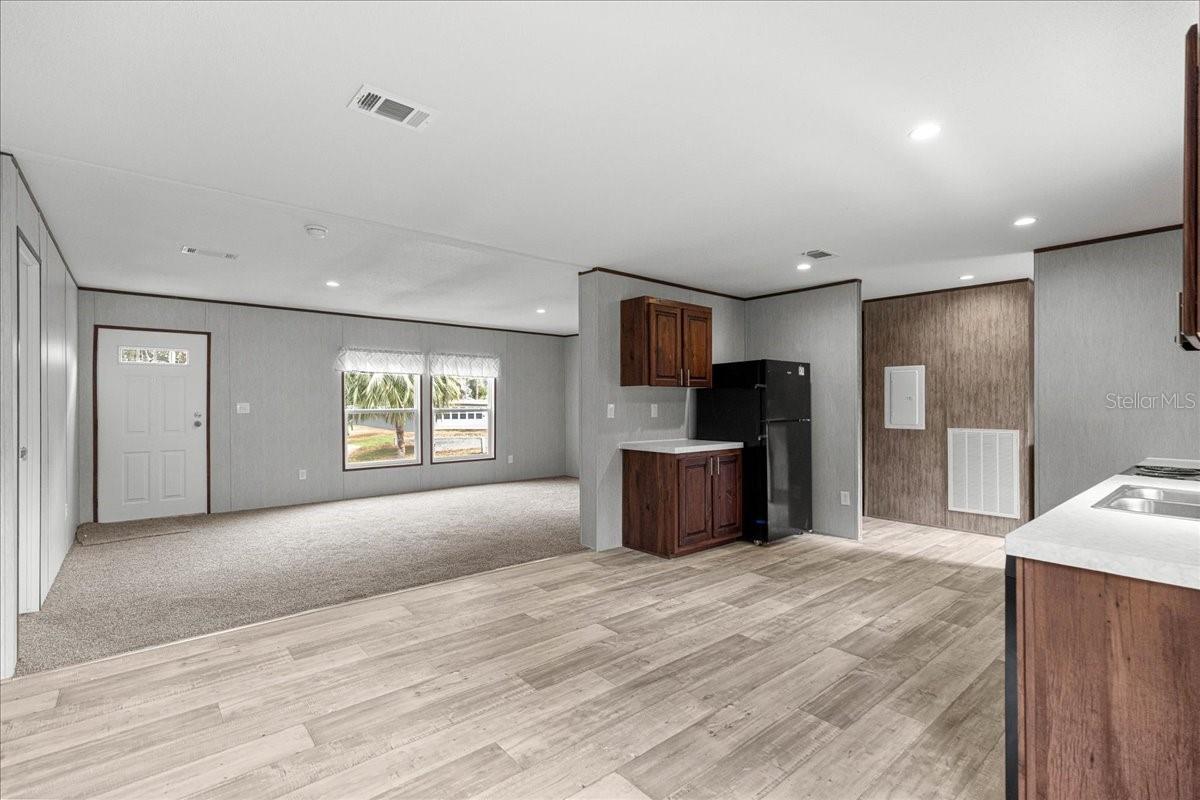 Image 9 of 41 For 9160 31st Avenue Road