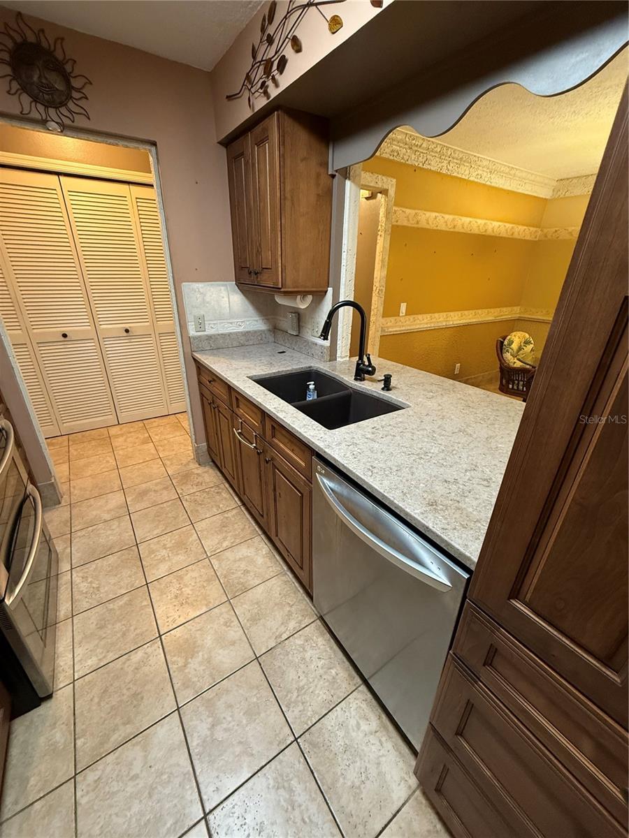 Image 15 of 37 For 3463 18th Place