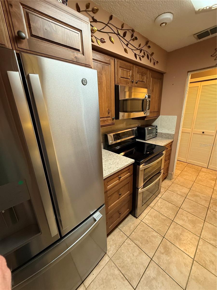 Image 16 of 37 For 3463 18th Place