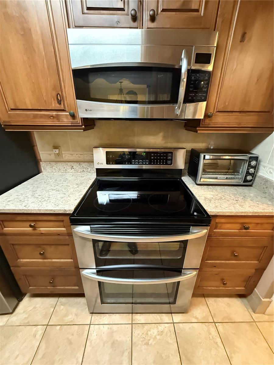 Image 17 of 37 For 3463 18th Place