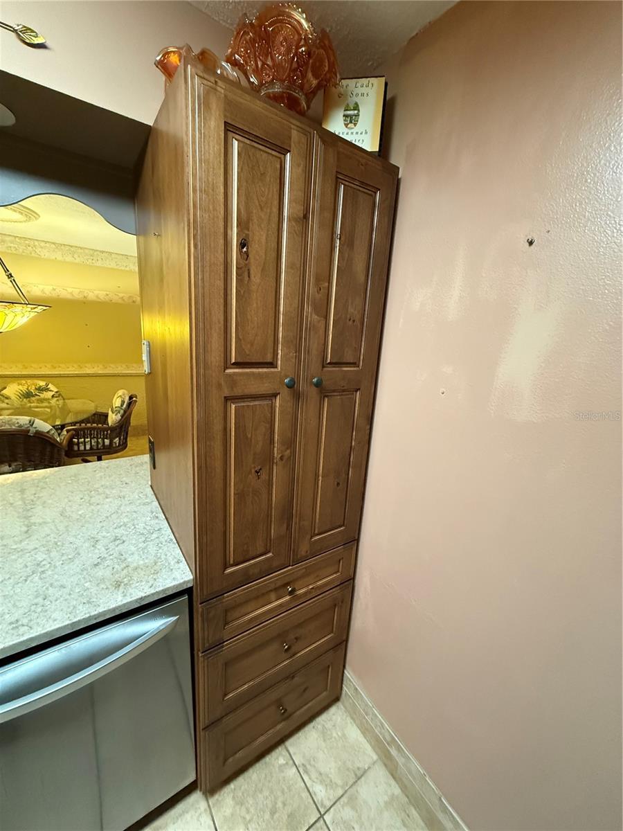 Image 23 of 37 For 3463 18th Place