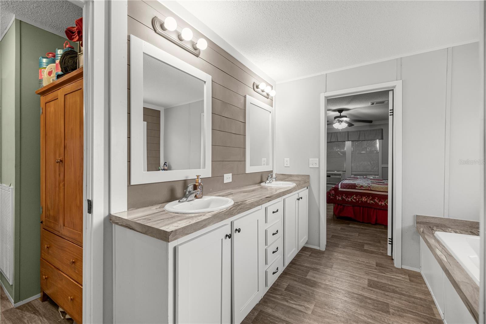 Image 16 of 30 For 4830 121st Avenue