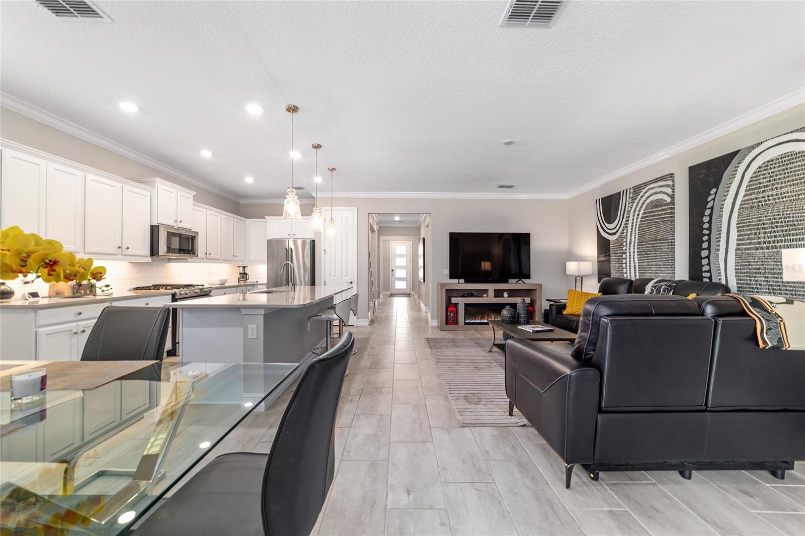 Image 14 of 85 For 3384 54th Court