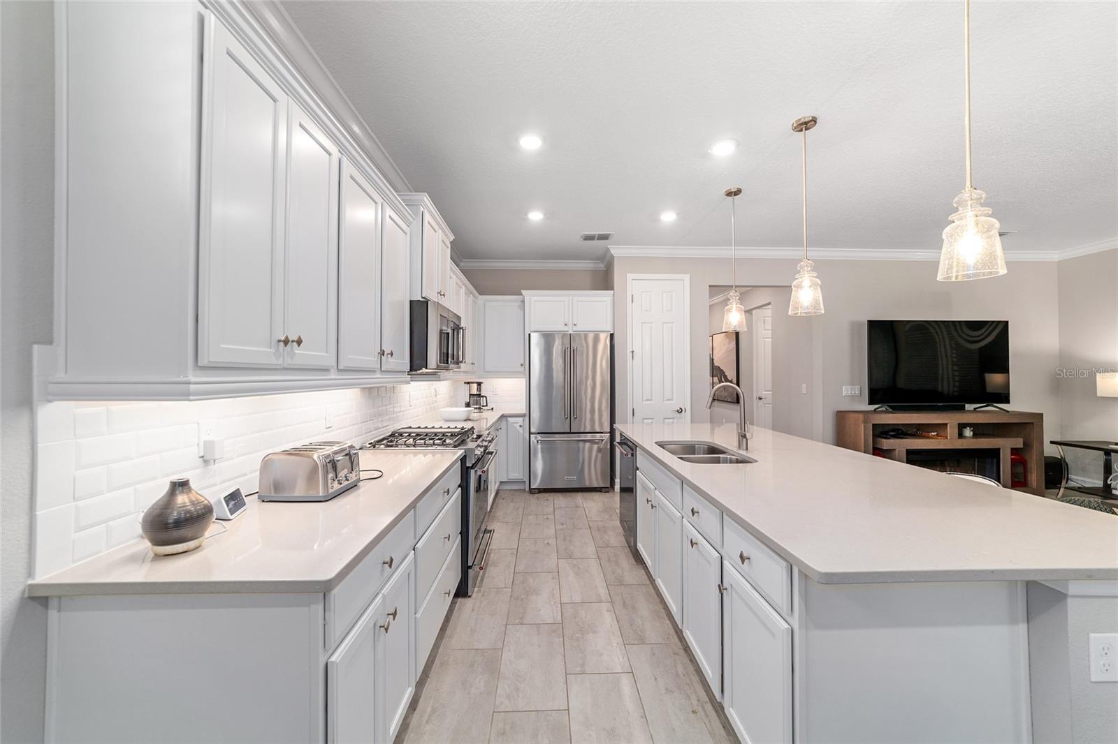 Image 20 of 85 For 3384 54th Court