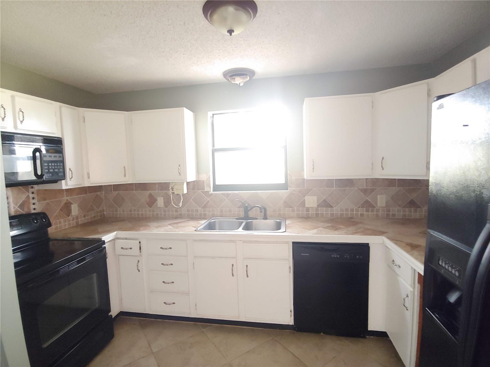 Image 7 of 14 For 10090 106th Lane