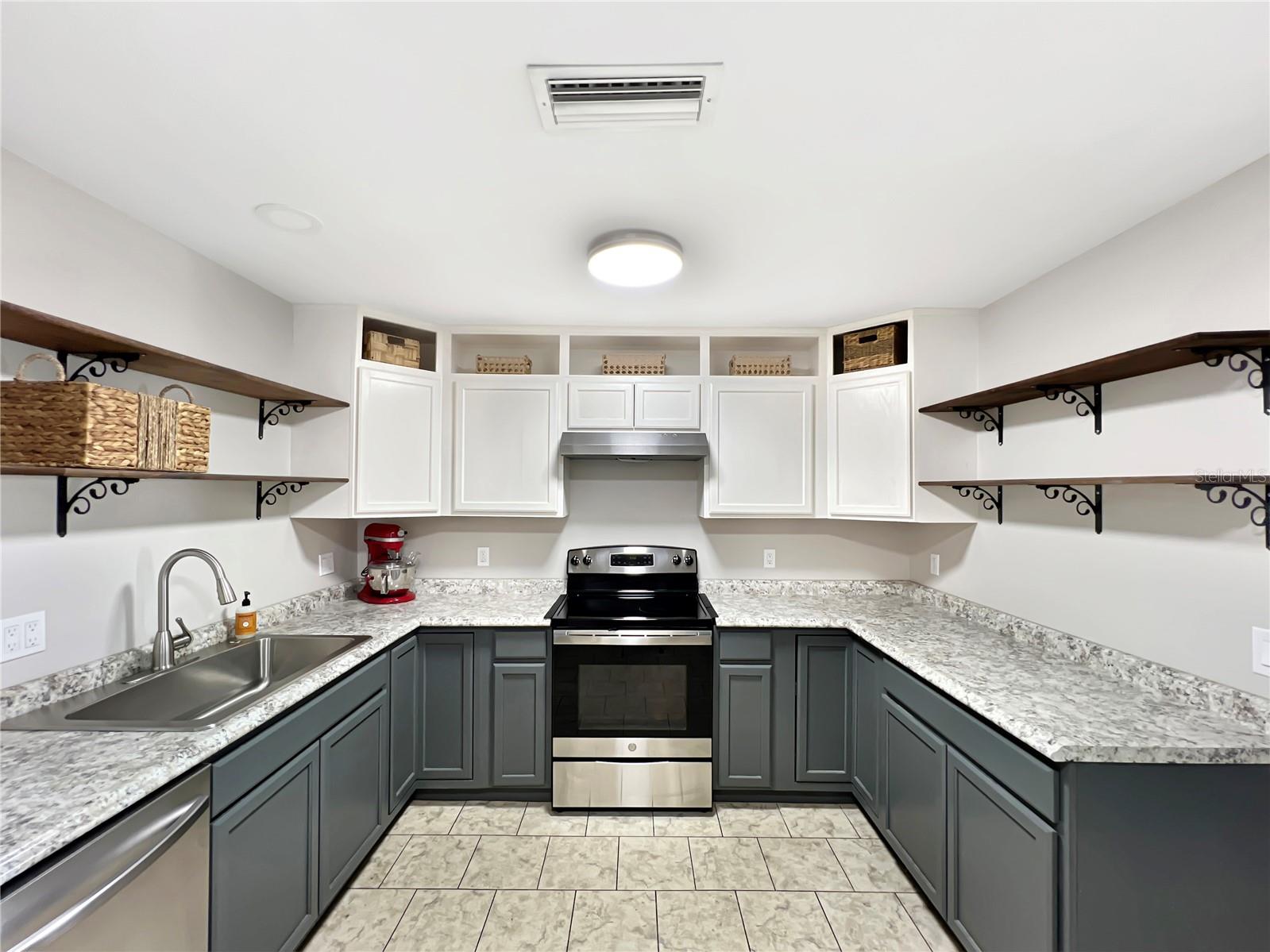 Image 5 of 22 For 723 30th Avenue