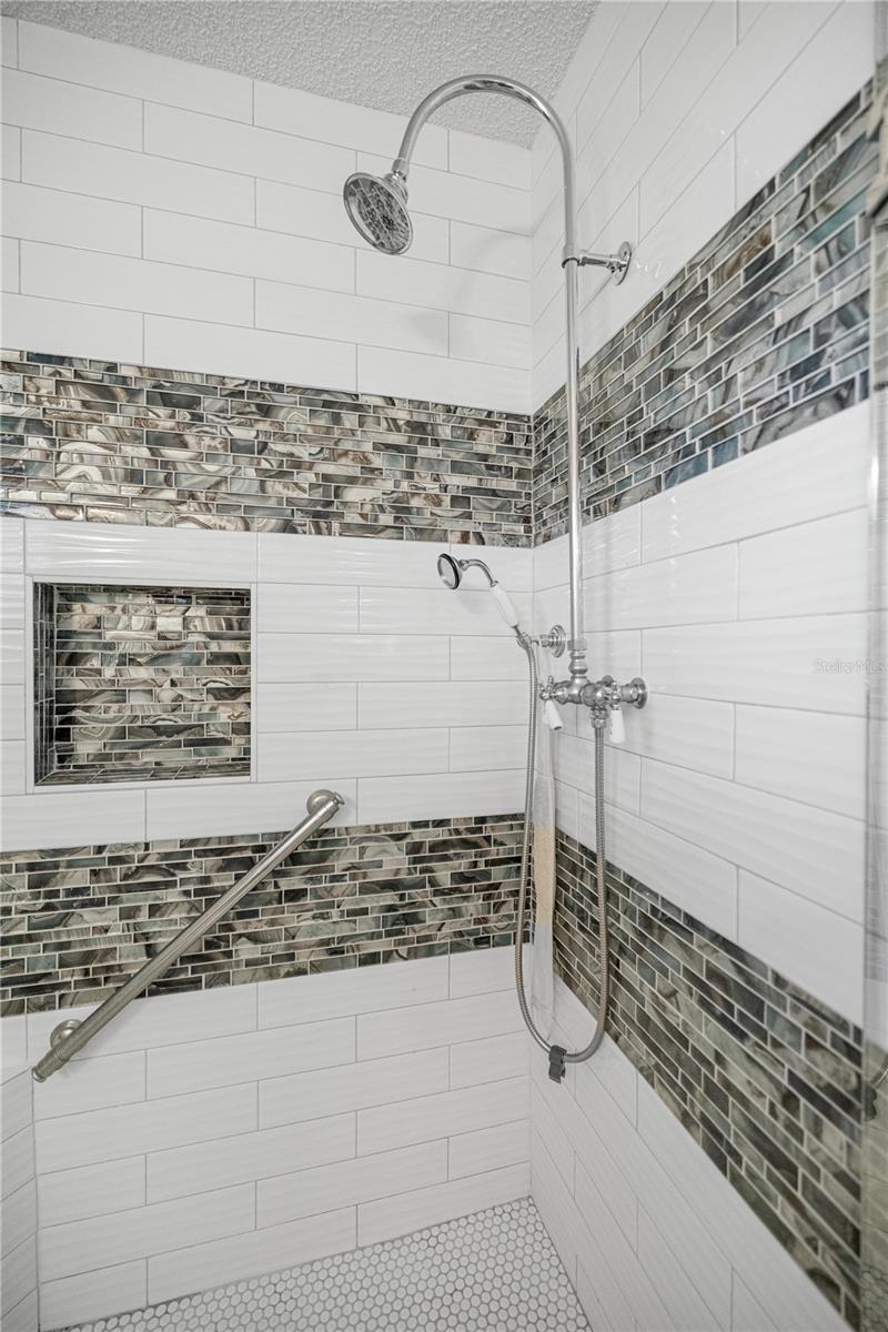 Image 13 of 32 For 9438 85th Avenue B