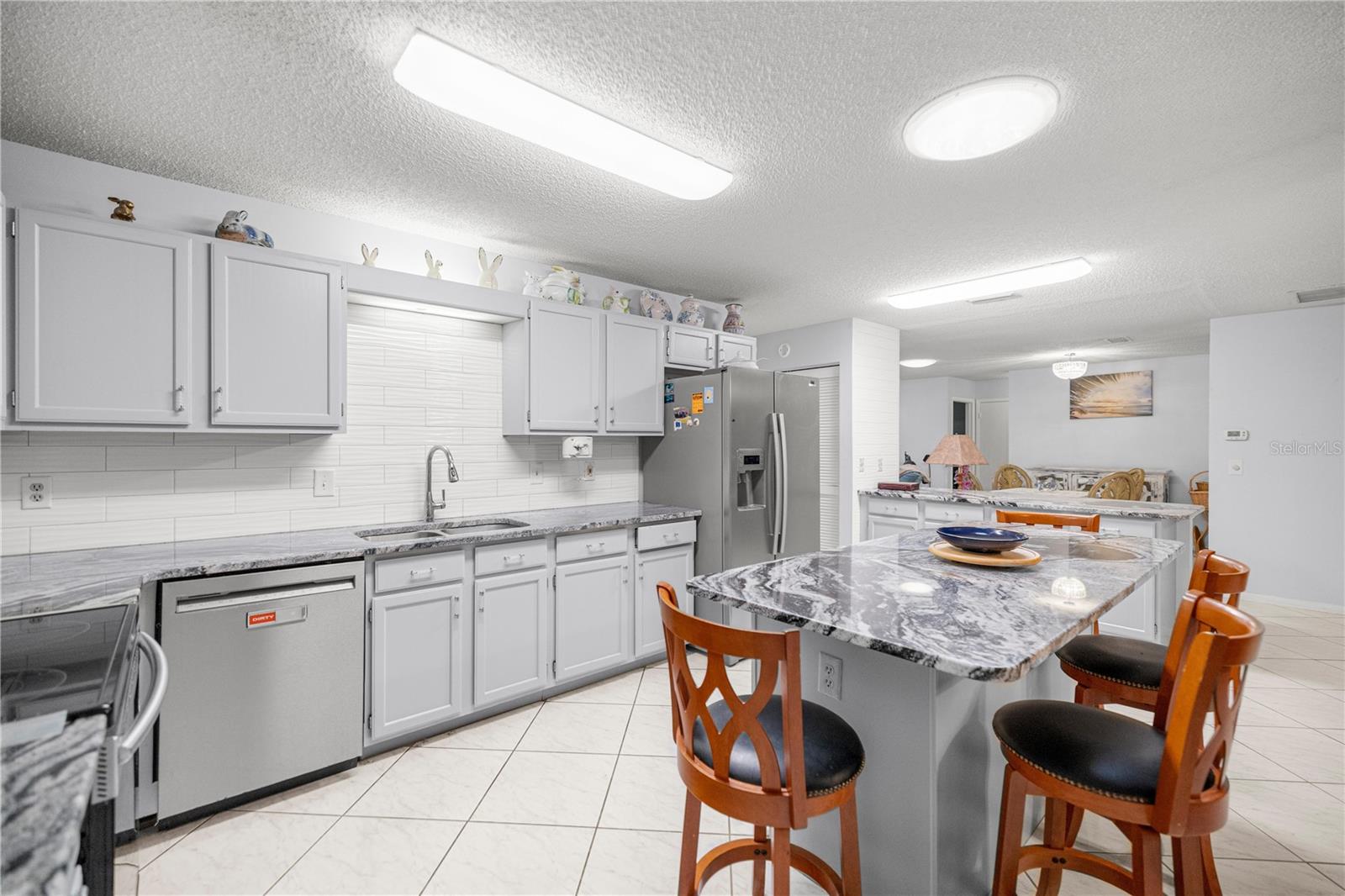 Image 6 of 32 For 9438 85th Avenue B