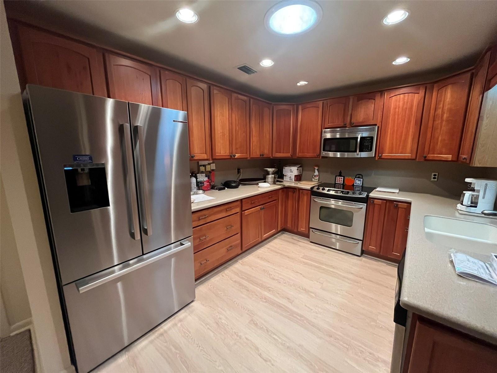 Image 5 of 15 For 8863 92nd Lane B