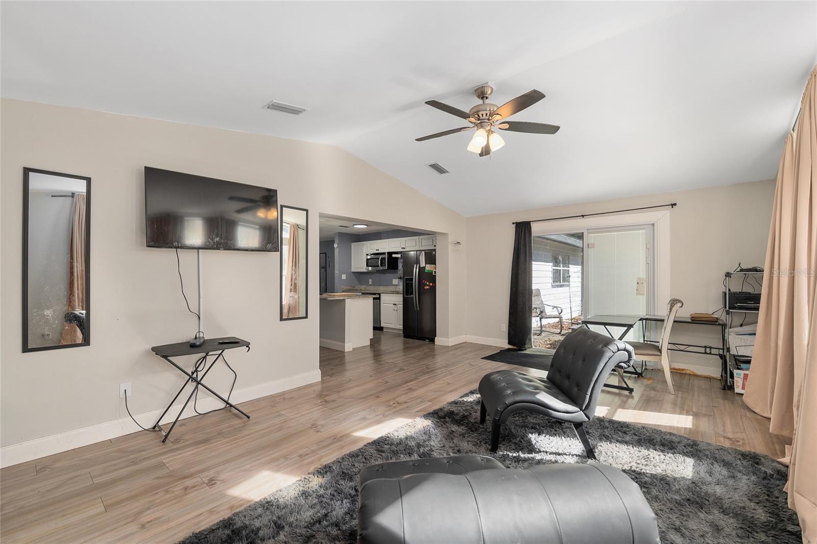 Image 20 of 49 For 1505 19th Lane