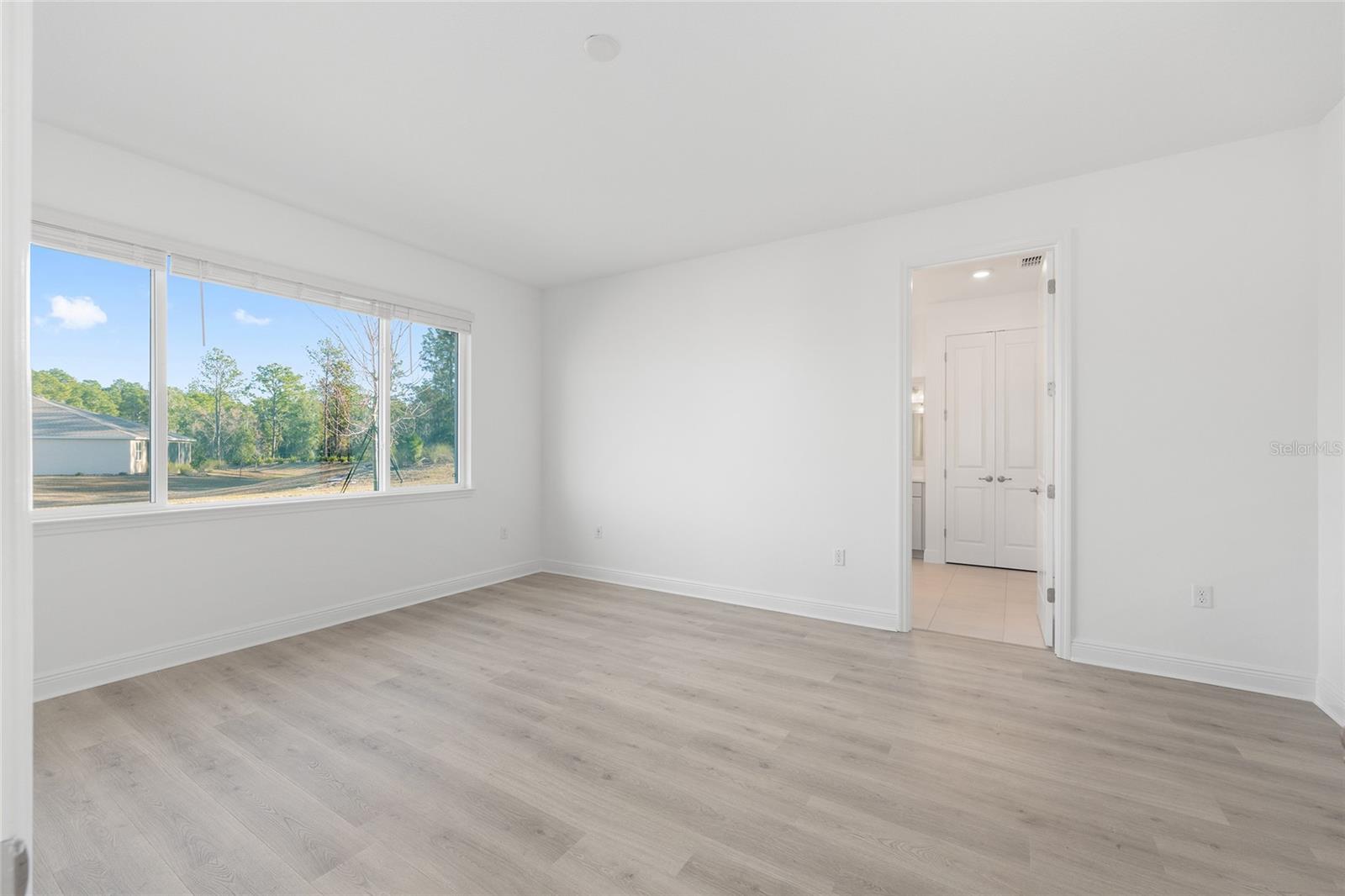 Image 20 of 39 For 10563 101st Lane Road