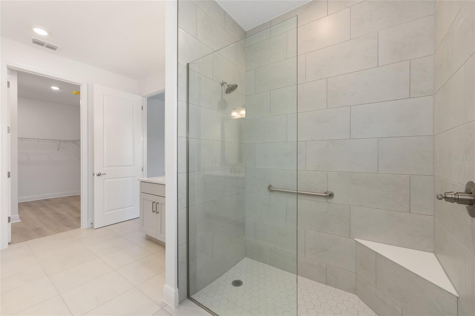 Image 24 of 39 For 10563 101st Lane Road