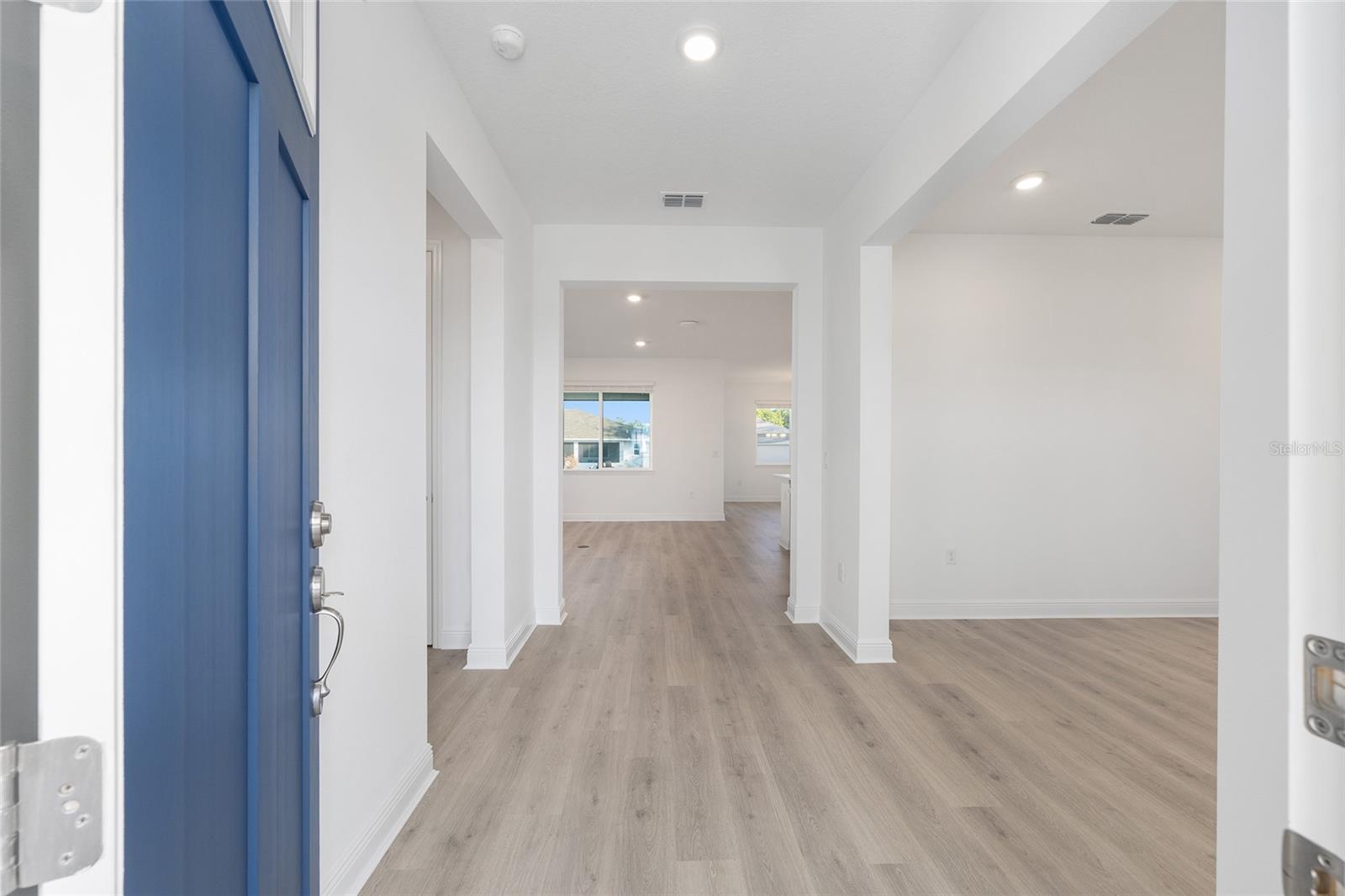 Image 7 of 39 For 10563 101st Lane Road