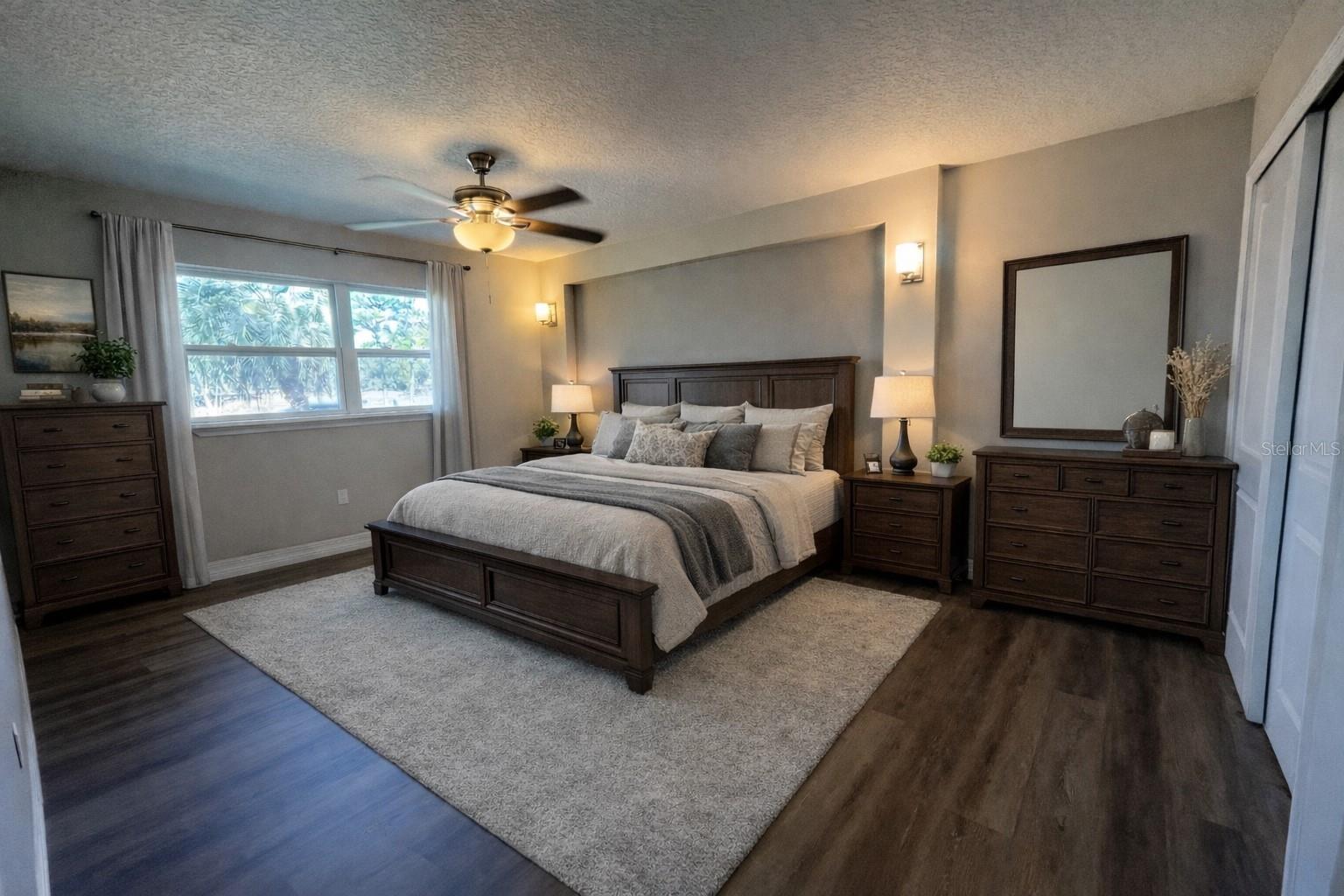 Image 4 of 10 For 725 Scenic Street