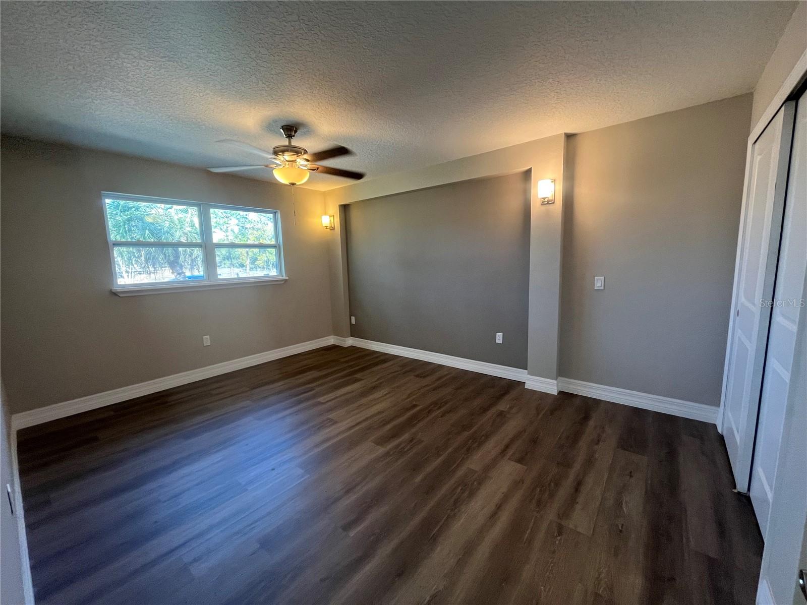 Image 5 of 10 For 725 Scenic Street