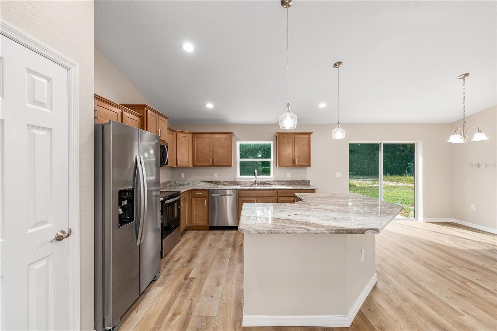 Image 10 of 23 For 5676 Summerfield Point