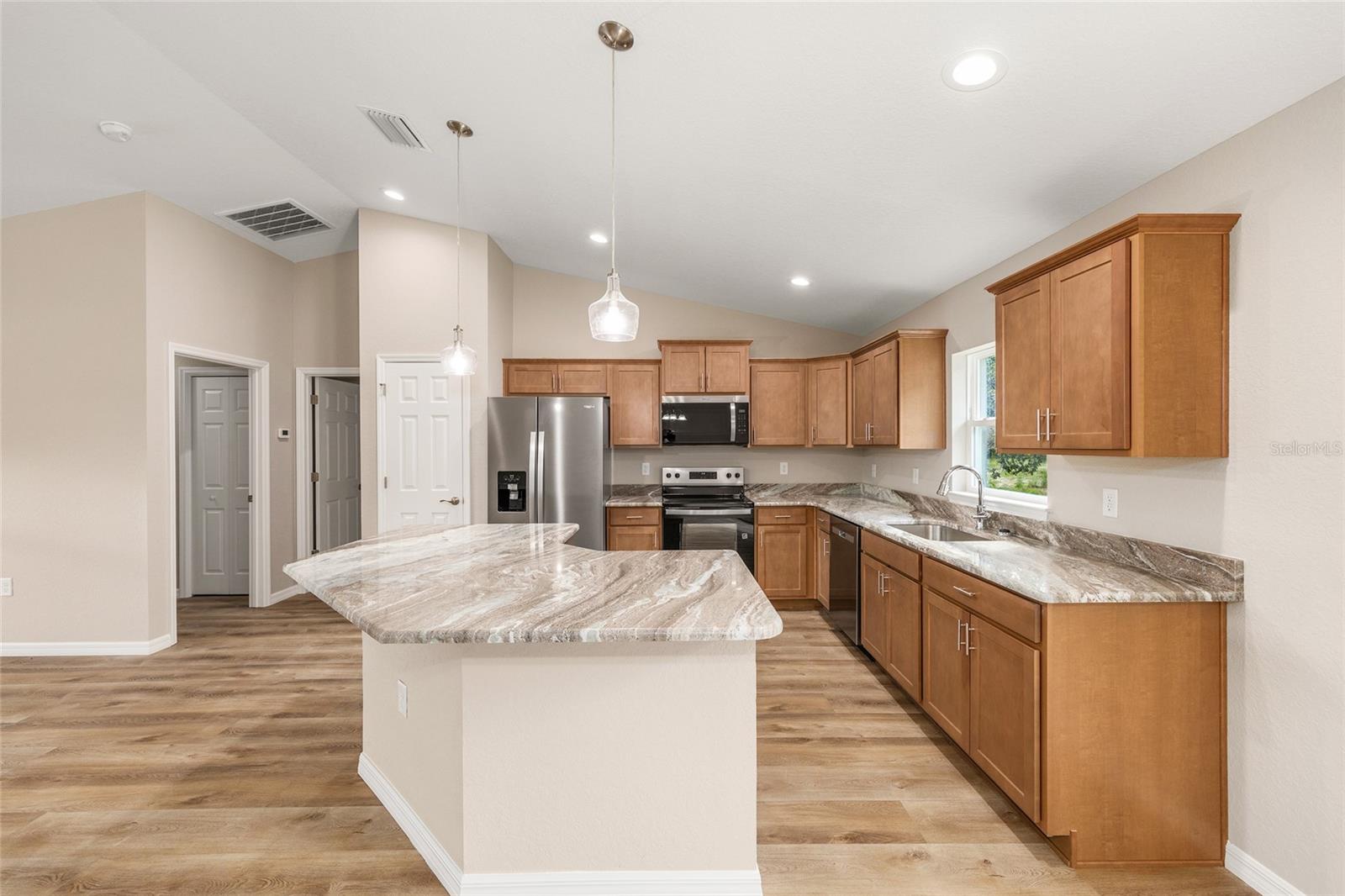 Image 8 of 23 For 5676 Summerfield Point