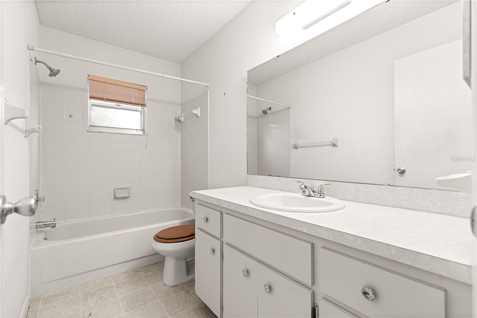 Image 13 of 38 For 8540 90th Place A