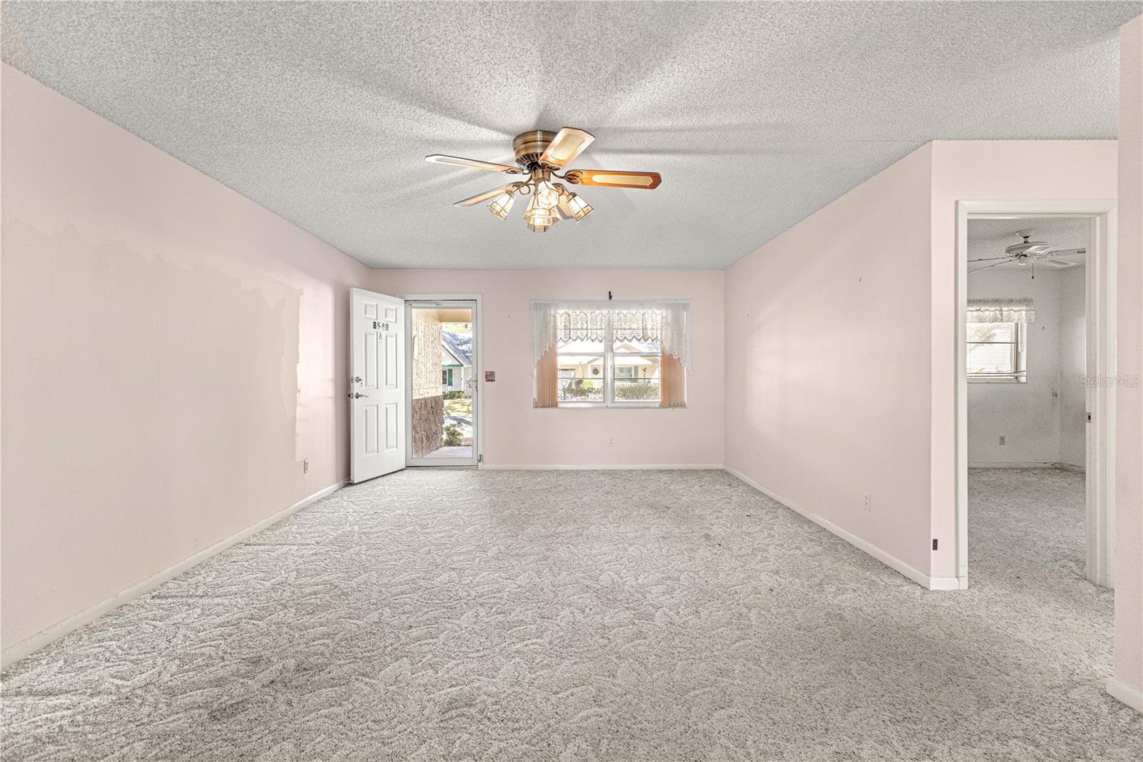 Image 4 of 38 For 8540 90th Place A