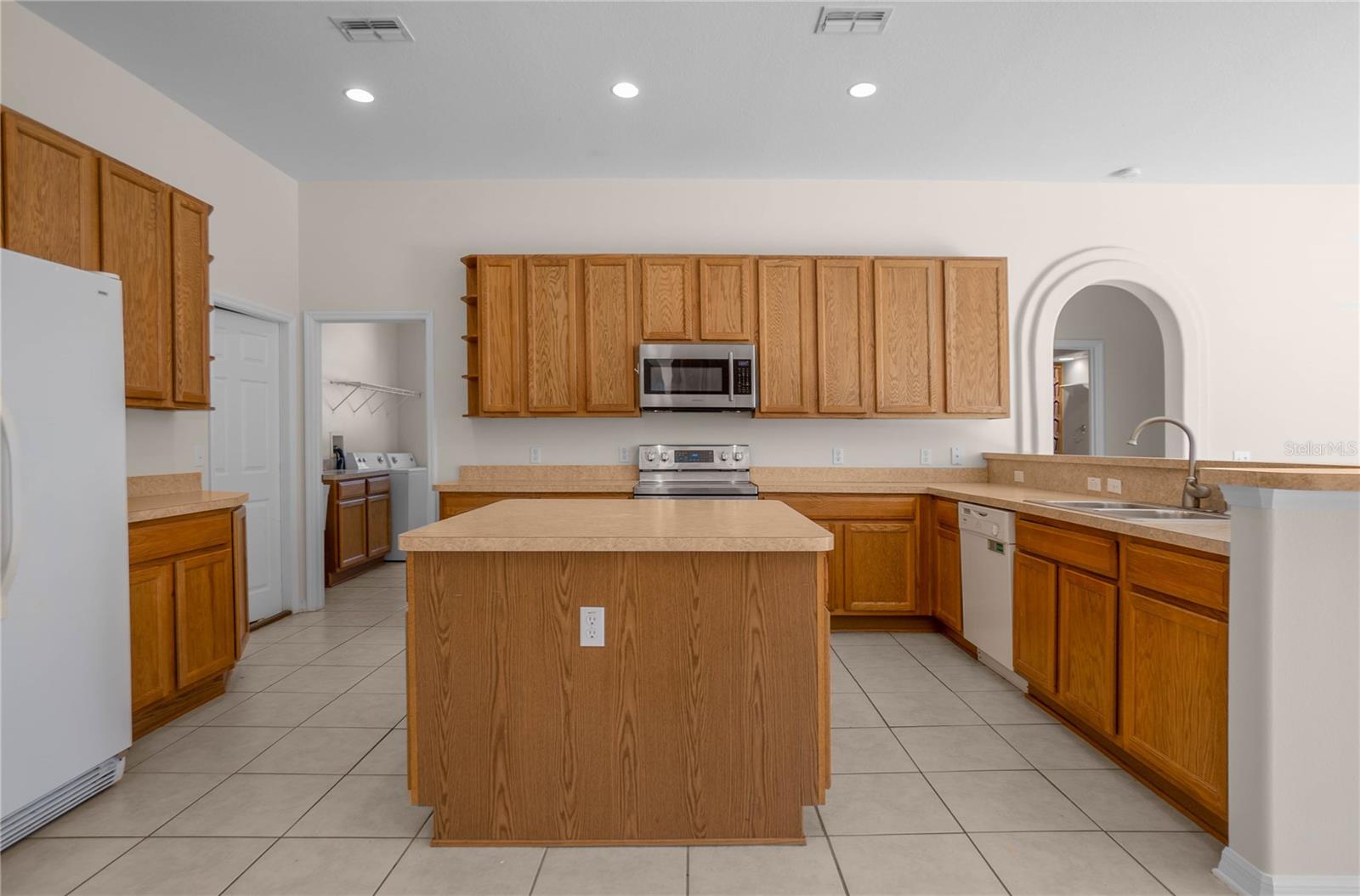 Image 13 of 49 For 9005 Citrus Springs Boulevard