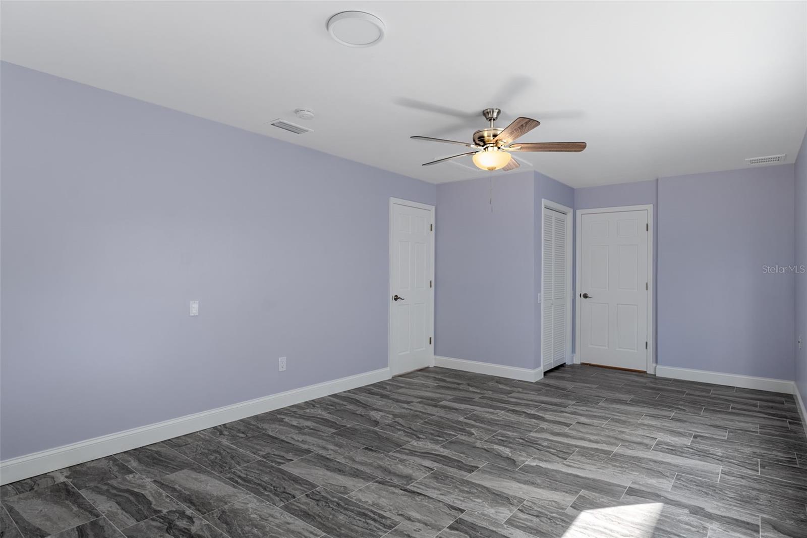 Image 19 of 51 For 11870 Riverhaven Drive