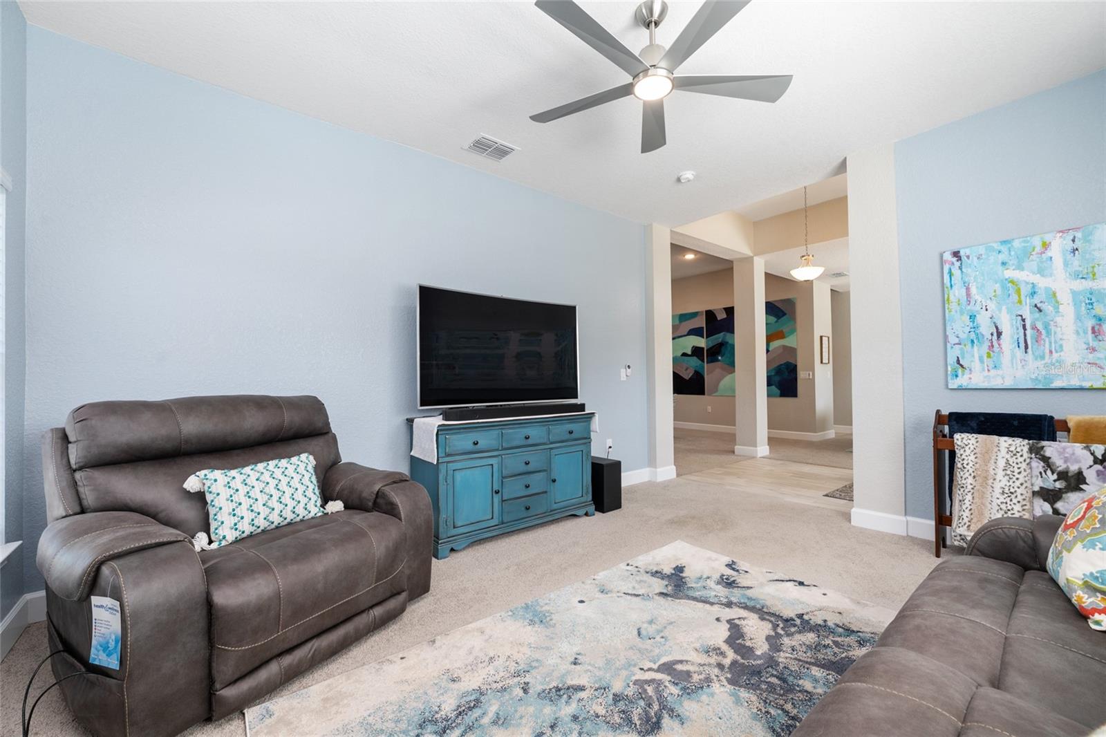 Image 16 of 59 For 101 42nd Place