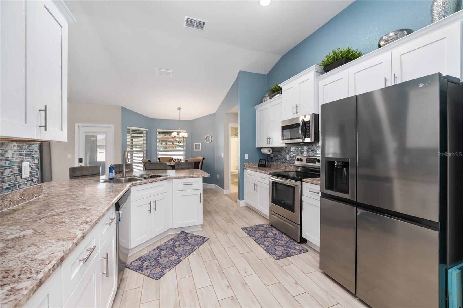 Image 22 of 59 For 101 42nd Place