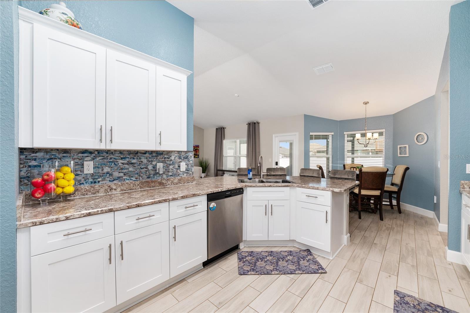 Image 23 of 59 For 101 42nd Place