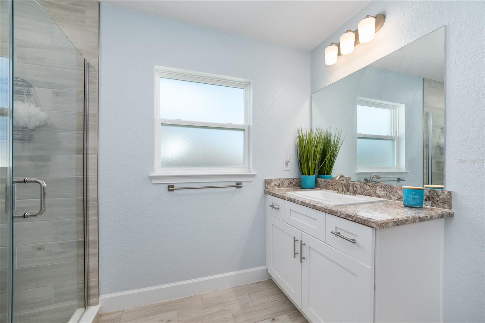 Image 32 of 59 For 101 42nd Place