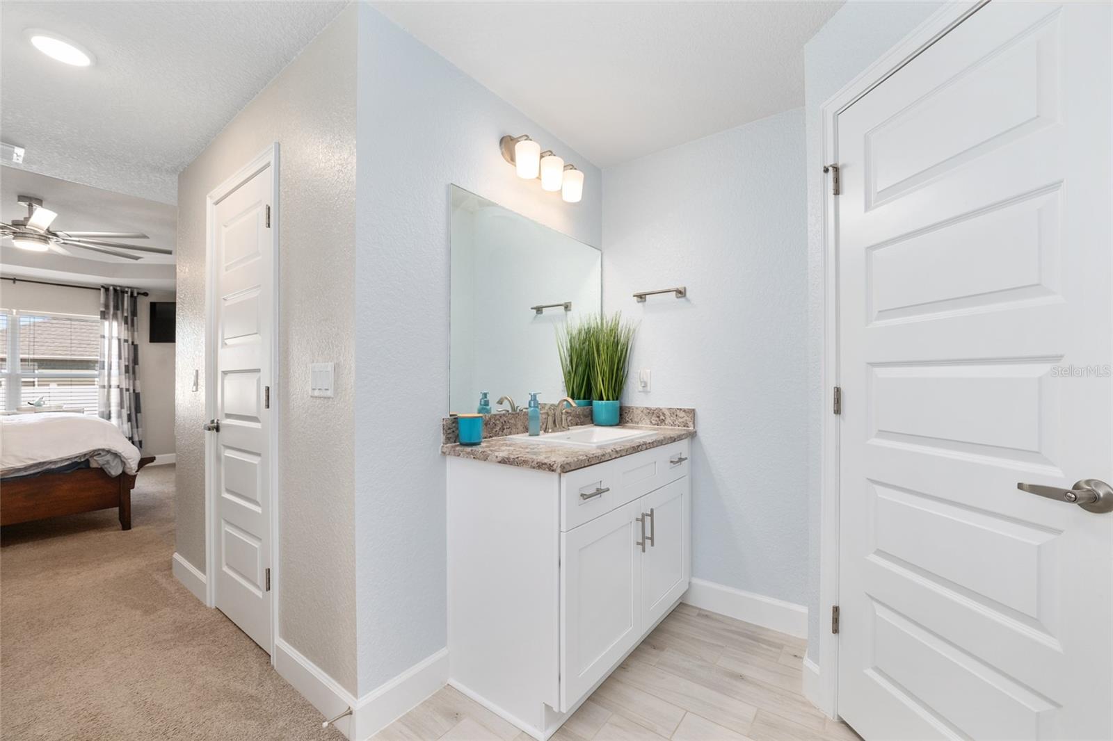 Image 33 of 59 For 101 42nd Place