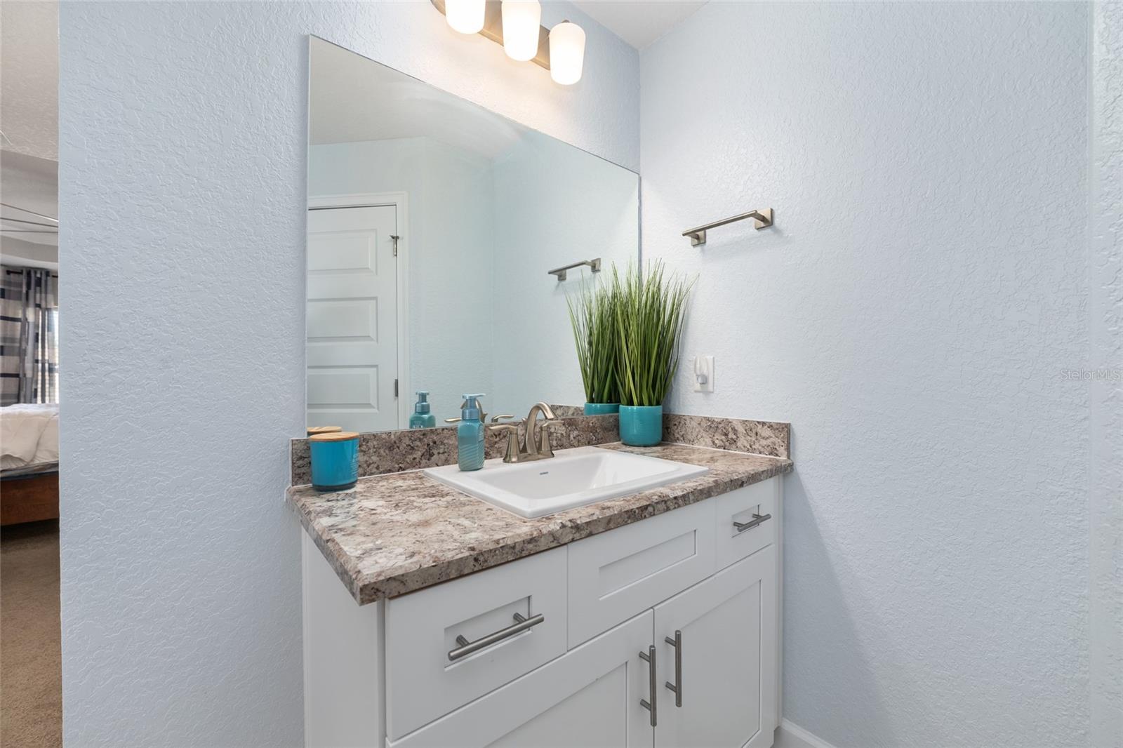 Image 34 of 59 For 101 42nd Place