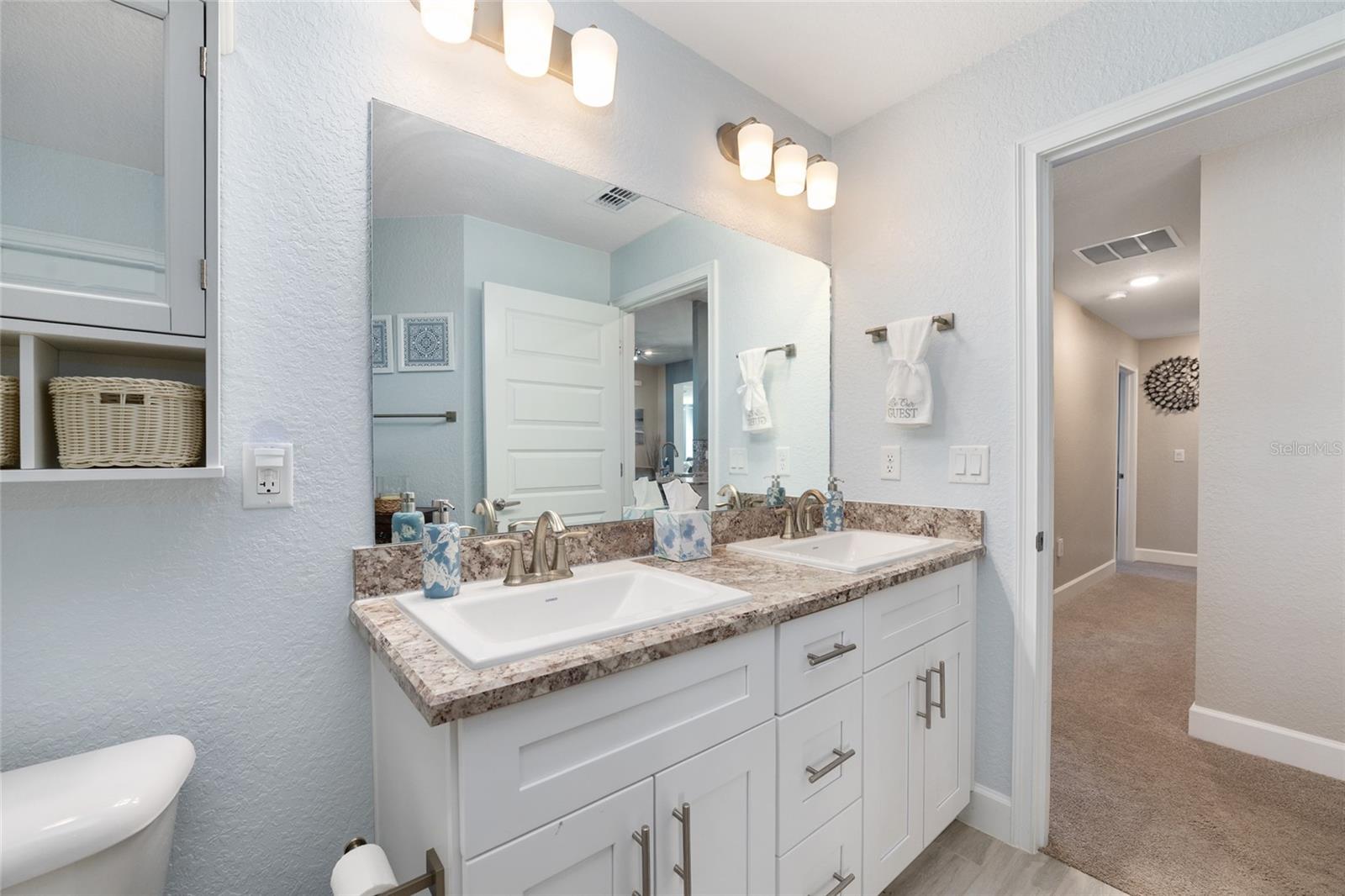 Image 41 of 59 For 101 42nd Place