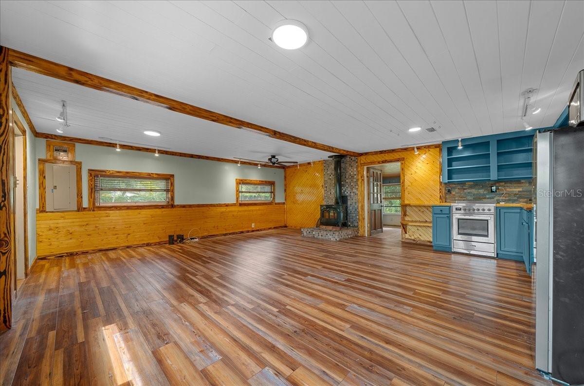 Image 10 of 87 For 25094 132nd Lane