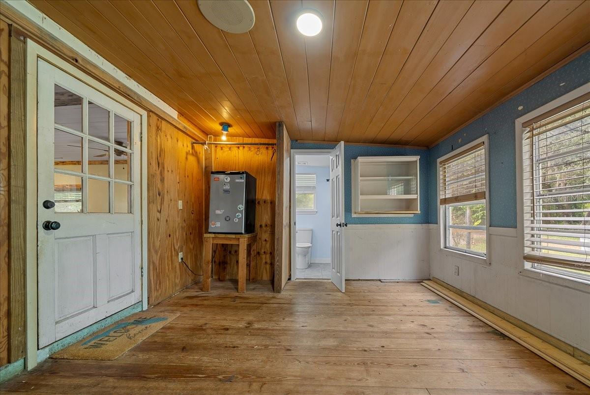 Image 14 of 87 For 25094 132nd Lane