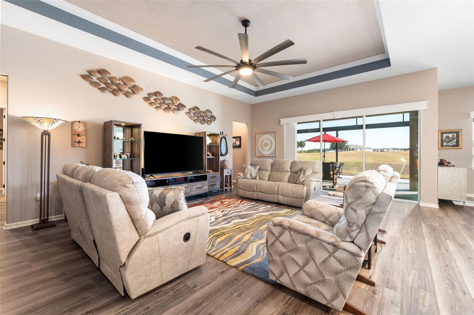 Image 7 of 51 For 6135 86th Circle