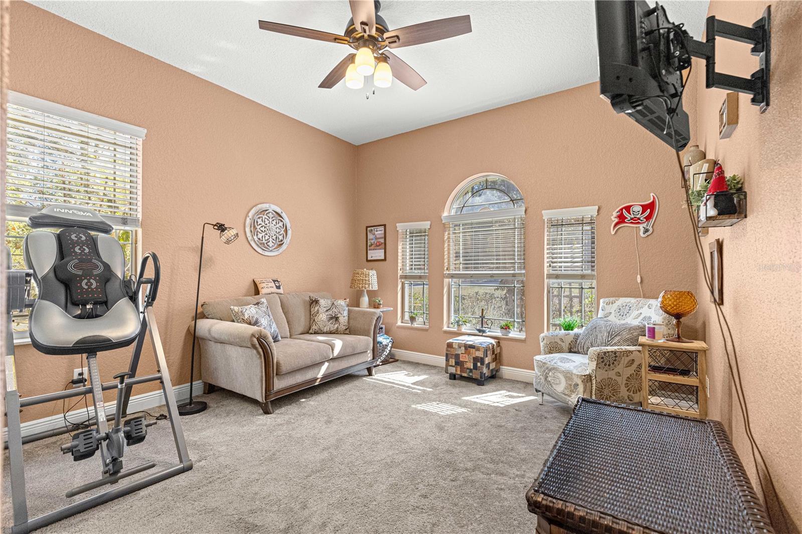 Image 26 of 56 For 10100 Wayland Avenue