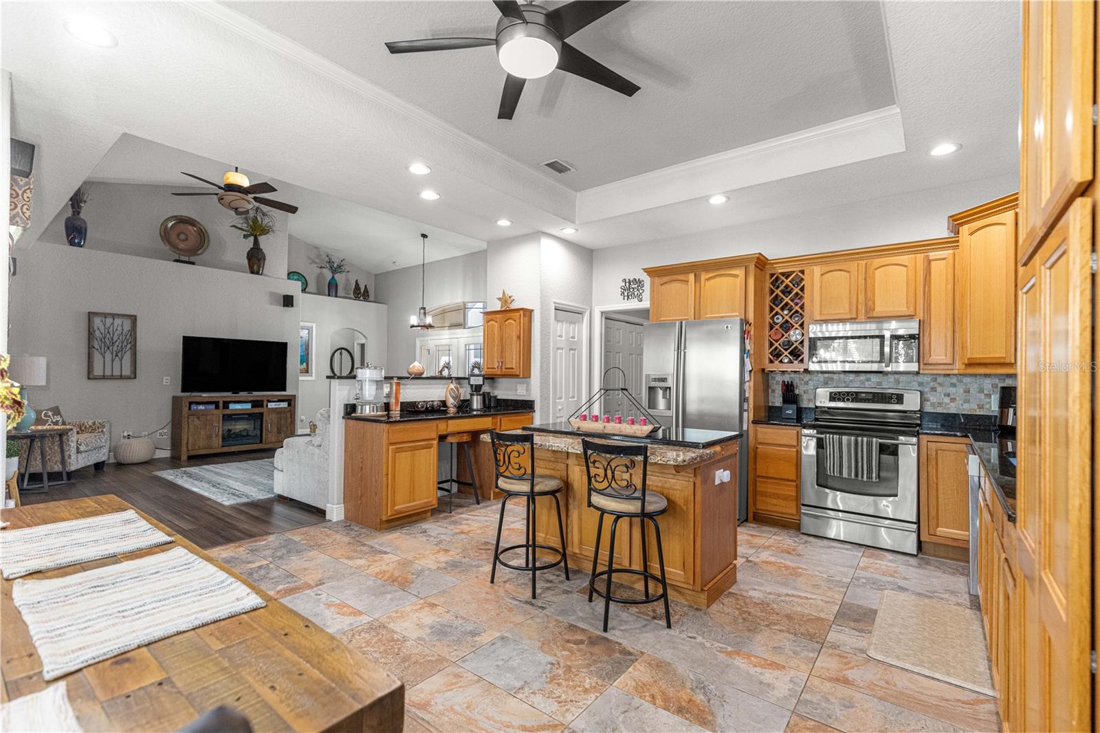 Image 7 of 56 For 10100 Wayland Avenue