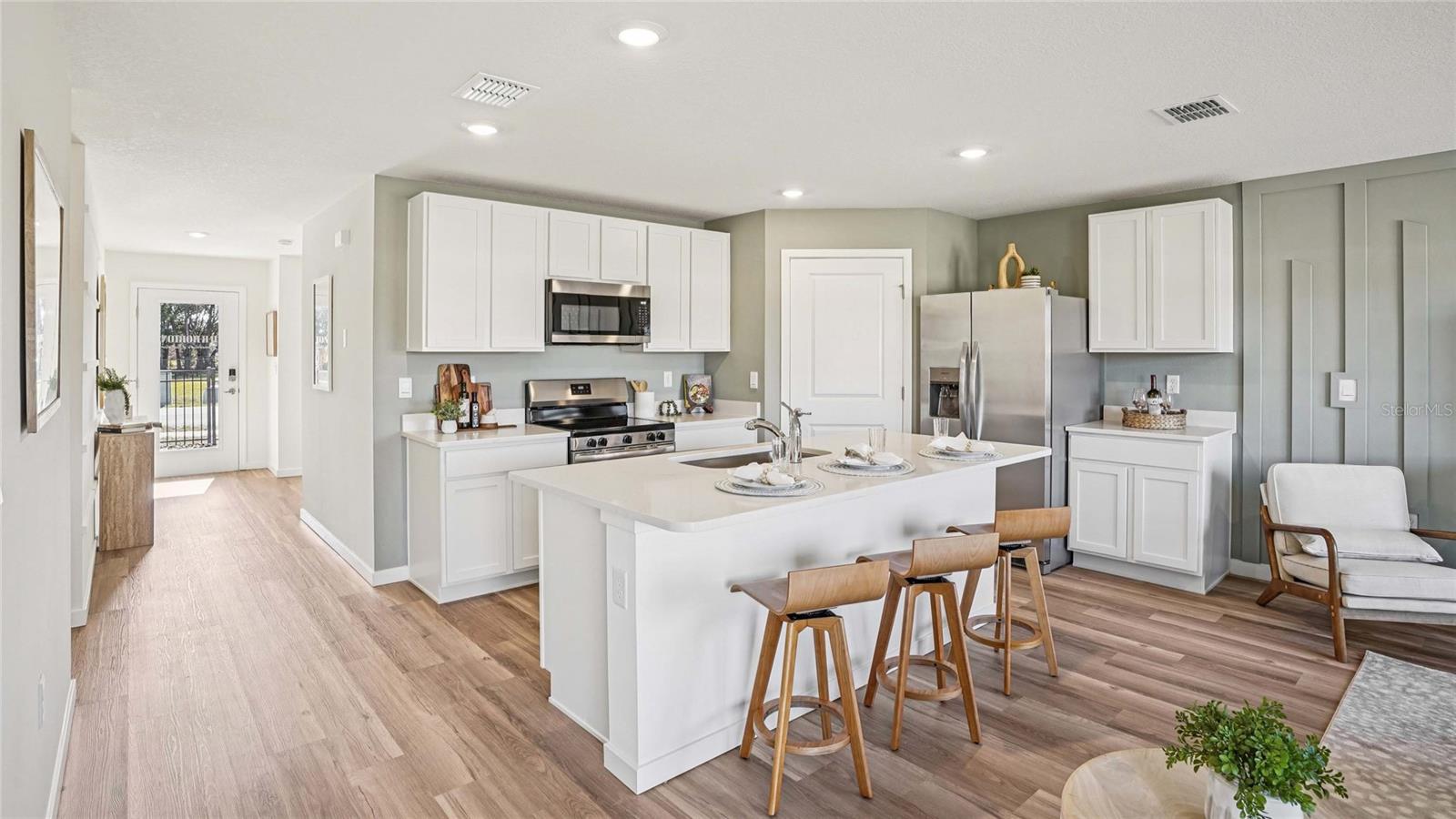 Image 2 of 25 For 2122 28th Place