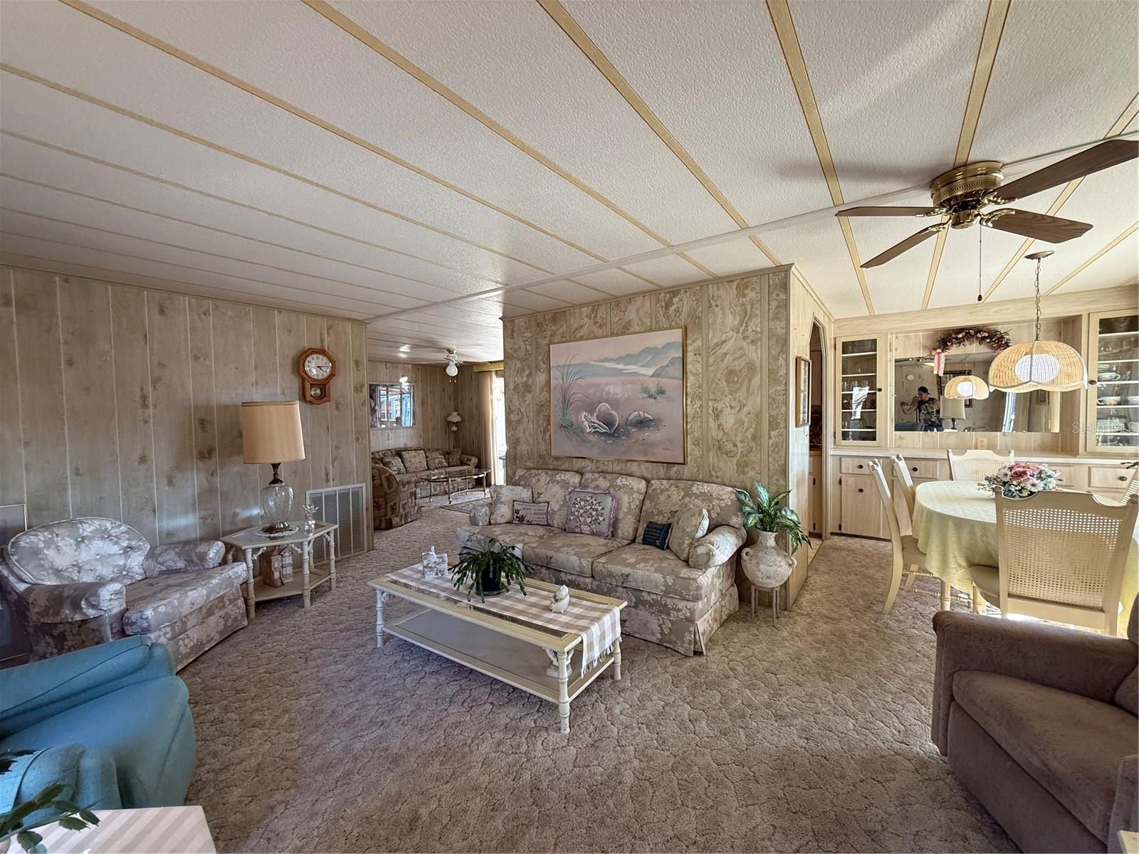 Image 15 of 40 For 564 San Anna